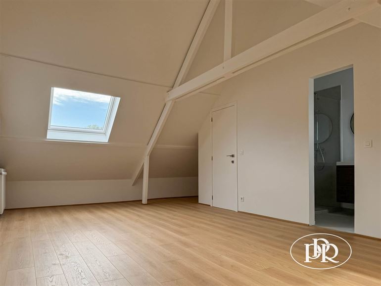 Entièrement rénovée, 3 sdb, jardin