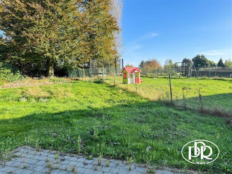 Immeuble polyvalent en excellente visibilité