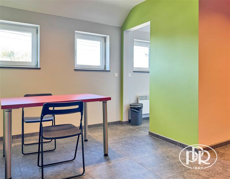 Immeuble polyvalent en excellente visibilité