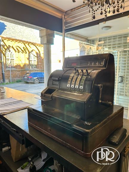 Salon de Coiffure à Céder - 2 commerces