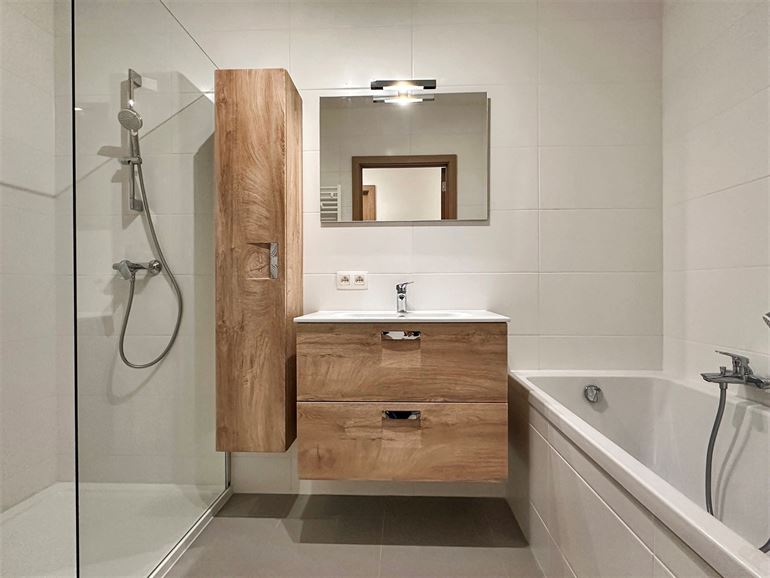 Parking et Terrasse Sud-Ouest. PEB A+