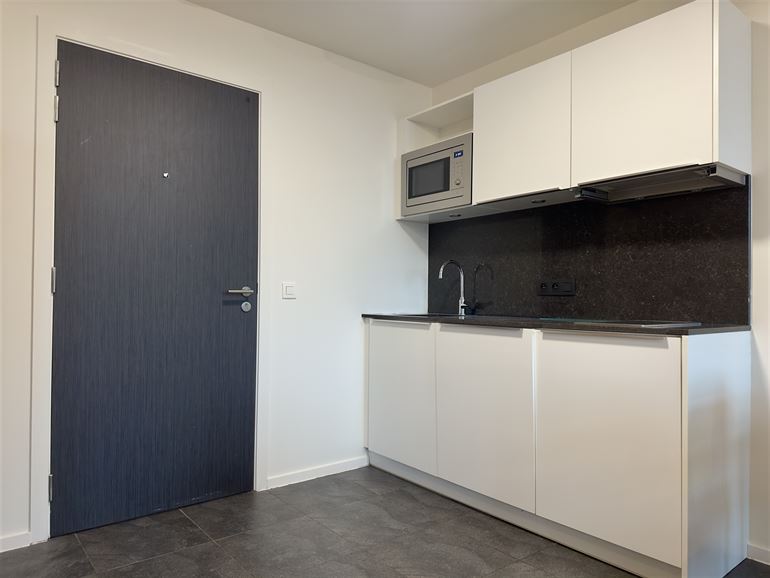 *** LOUÉ *** A 30 mètres de l'IHECS et du Manneken-Pis