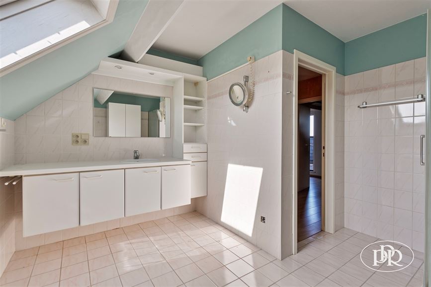 Garage privatif, 2 terrasses Sud-Ouest, Cave