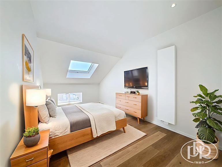 100 % rénové, terrasse 17m², droits enregistrement à 3% sous conditions