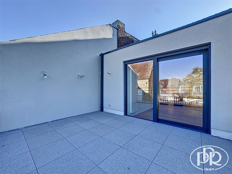 100 % rénové, terrasse 17m², droits enregistrement à 3% sous conditions