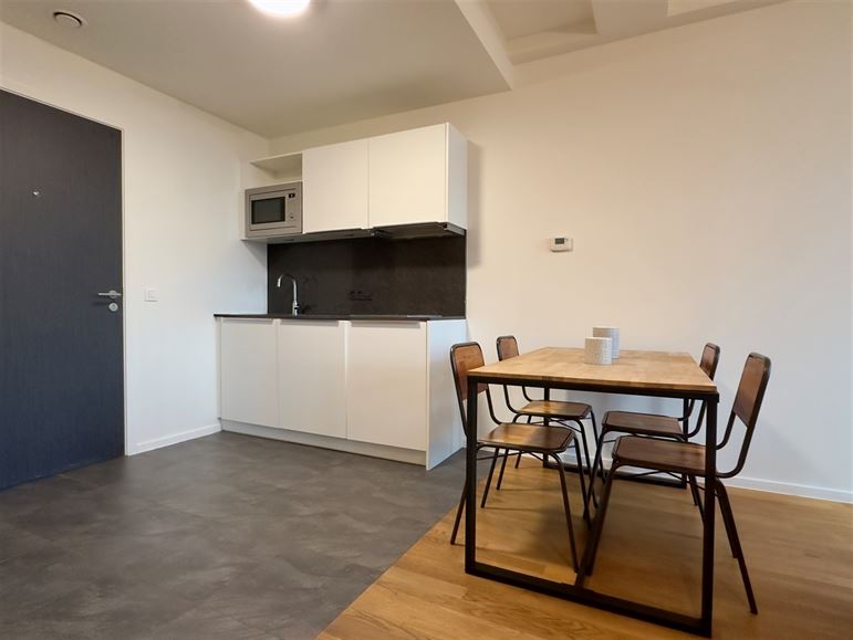 *** LOUÉ *** A 30 mètres de l'IHECS et du Manneken-Pis