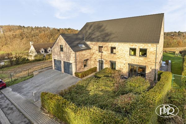 *** OFFRE ACCEPTÉE*** Villa d'exception de ± 700 m² 6 chambres dans un clos sans issue avec vue champêtre