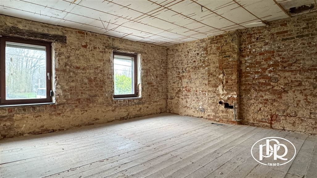 Projet rénovation disponible, Garage, Jardin