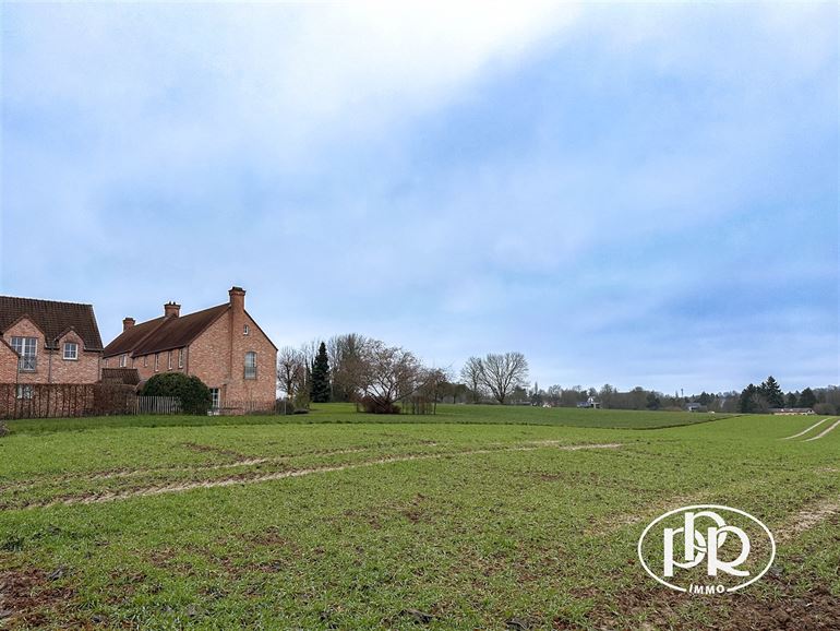 *** LOUÉ *** Quartier résidentiel calme avec vue champêtre, garage