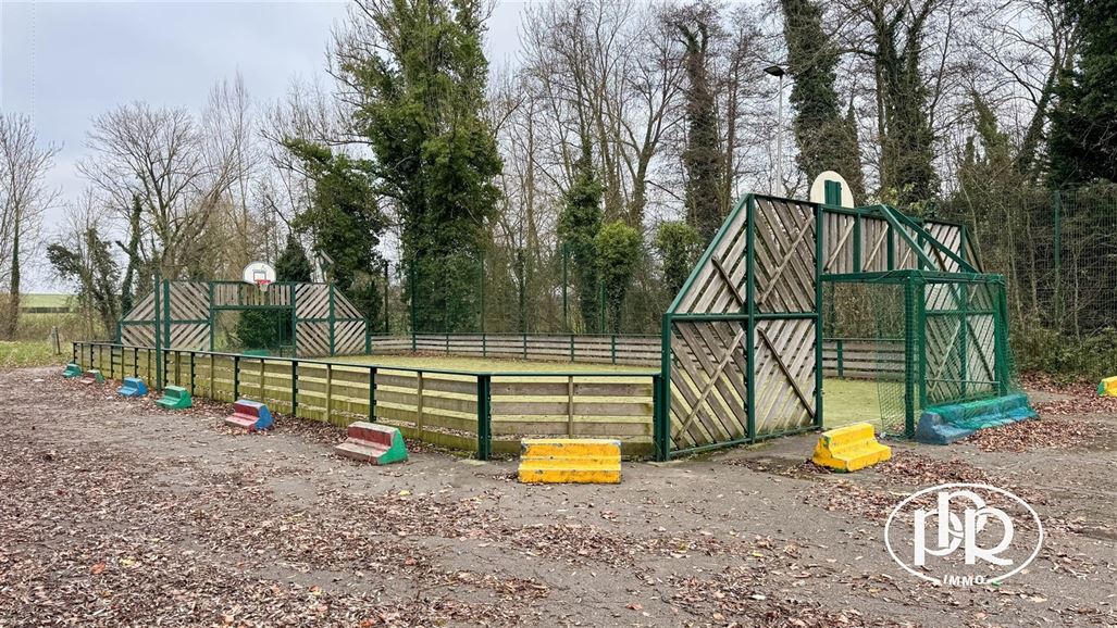 Projet rénovation disponible, Garage, Jardin