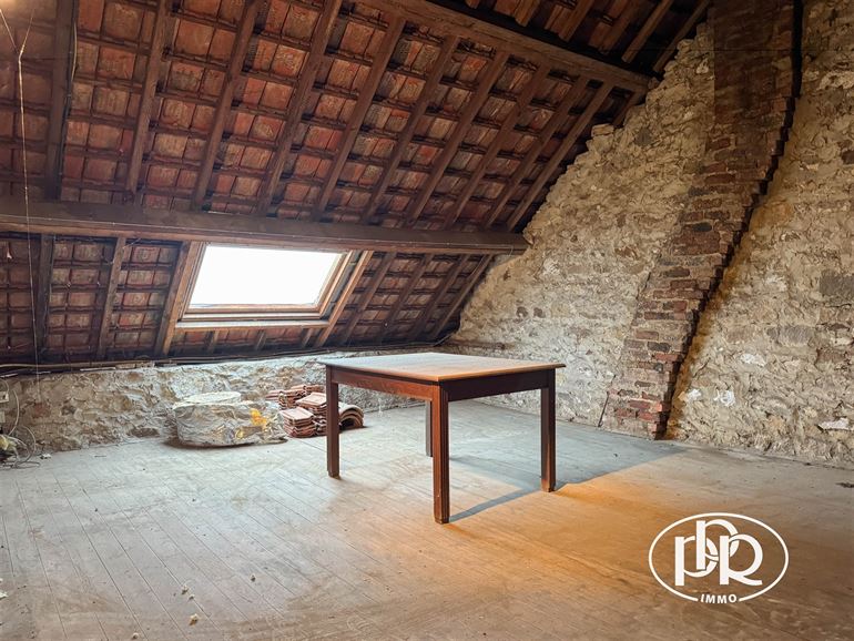 Campagne, rue calme, possibilité aménager appartement