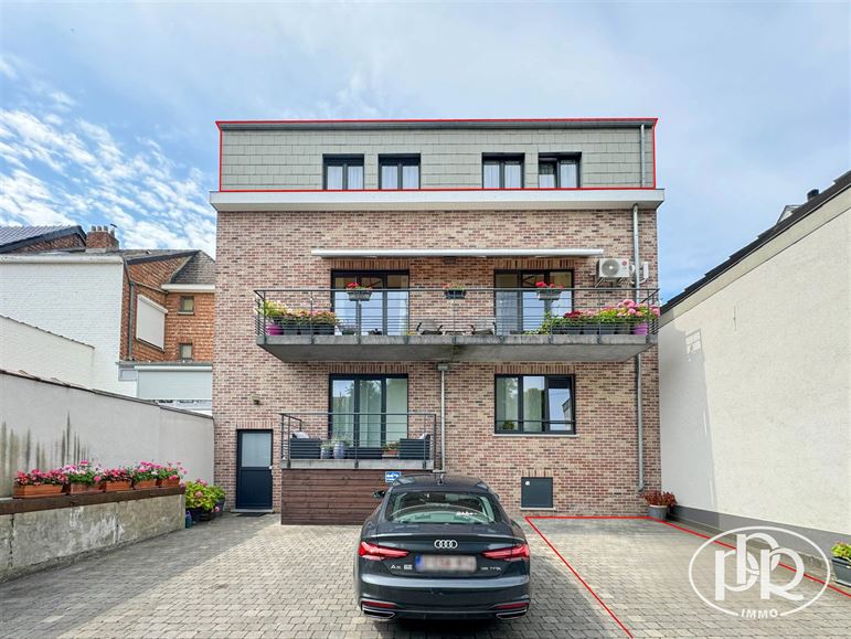 *** SIGNATURE DE BAIL EN COURS*** Parking privatif inclus, moderne et spacieux en centre-ville