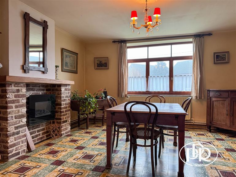 Campagne, rue calme, possibilité aménager appartement