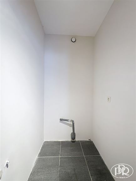 1er étage centre ville, parking face à l'immeuble