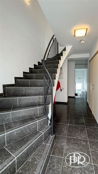 *** SIGNATURE DE BAIL EN COURS*** Parking privatif inclus, moderne et spacieux en centre-ville