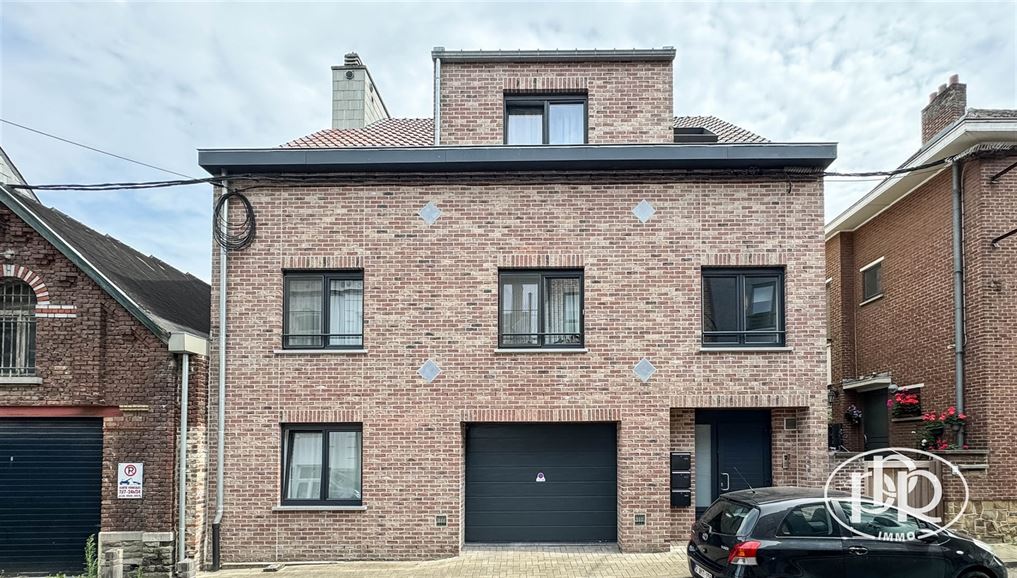 *** SIGNATURE DE BAIL EN COURS*** Parking privatif inclus, moderne et spacieux en centre-ville