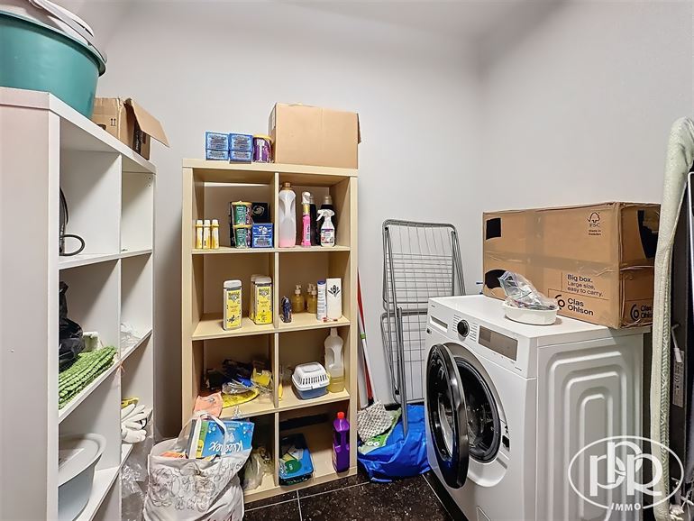 *** SIGNATURE DE BAIL EN COURS*** Parking privatif inclus, moderne et spacieux en centre-ville