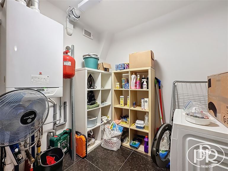 *** SIGNATURE DE BAIL EN COURS*** Parking privatif inclus, moderne et spacieux en centre-ville