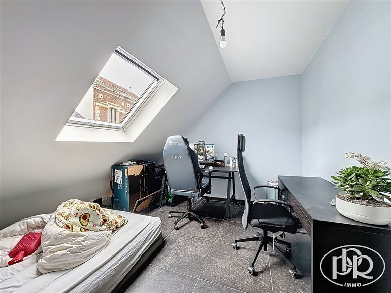 *** SIGNATURE DE BAIL EN COURS*** Parking privatif inclus, moderne et spacieux en centre-ville