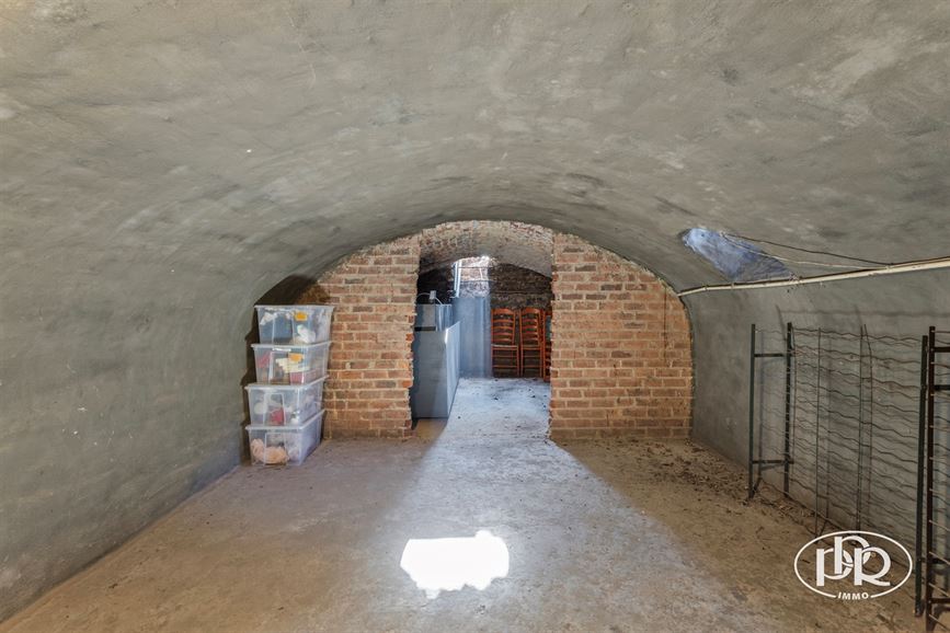 Charme et authenticité avec vue sur champs