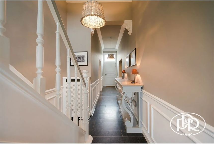 Charme et authenticité avec vue sur champs