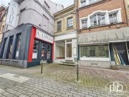 Centre-ville, parking à proximité, passage régulier - WAVRE Centre-ville, parking à proximité, passage régulier - WAVRE