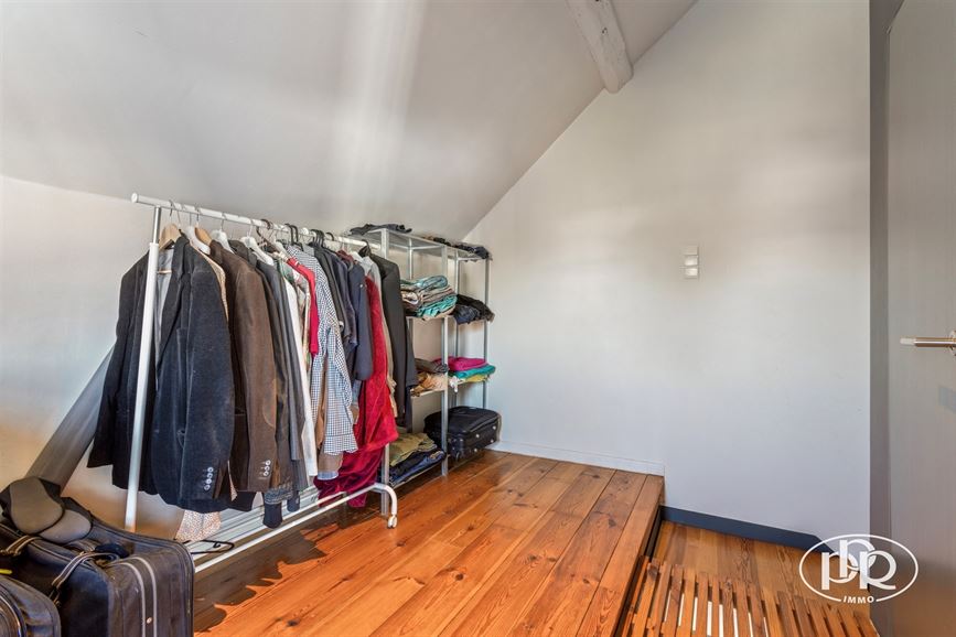 Charme et authenticité avec vue sur champs