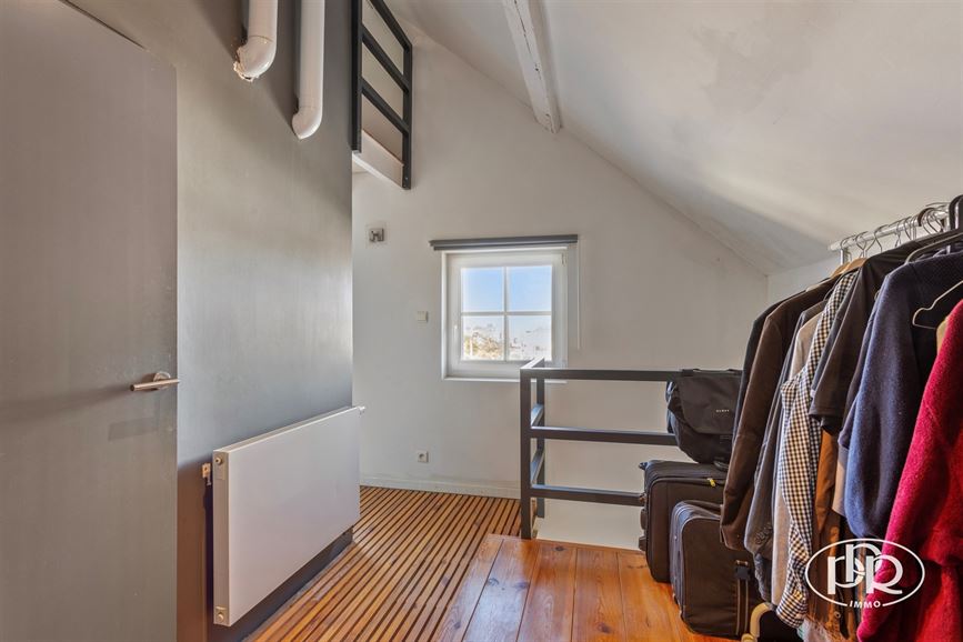 Charme et authenticité avec vue sur champs