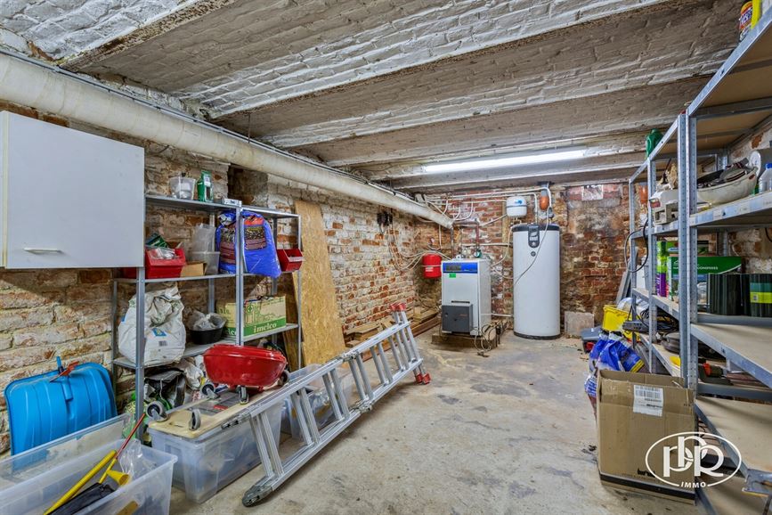 Charme et authenticité avec vue sur champs