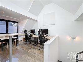 Immeuble polyvalent, 4 parkings, terrasse - WAVRE Immeuble polyvalent, 4 parkings, terrasse - WAVRE