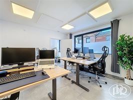 Immeuble polyvalent, 4 parkings, terrasse - WAVRE Immeuble polyvalent, 4 parkings, terrasse - WAVRE