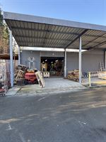 Situation stratégique - Proche commodités urbaines - WATERLOO Situation stratégique - Proche commodités urbaines - WATERLOO