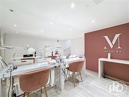 *** OFFRE ACCEPTÉ *** Entièrement rénové en 2019, 5 places de parking - BIERGES *** OFFRE ACCEPTÉ *** Entièrement rénové en 2019, 5 places de parking - BIERGES