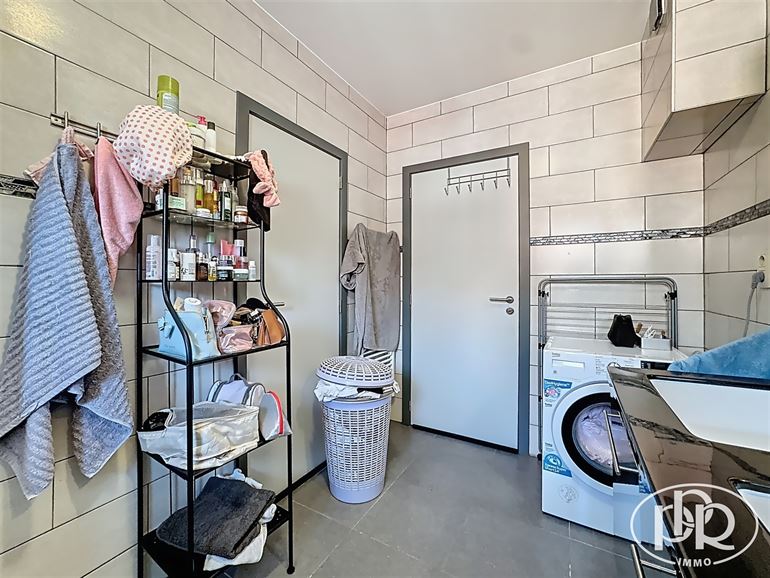 Entièrement rénové! Possibilité d'achat à 3 %