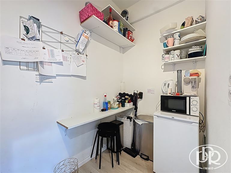 *** OFFRE ACCEPTÉ *** Entièrement rénové en 2019, 5 places de parking