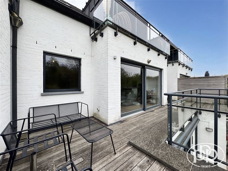 *** Signature de bail en cours *** Terrasse Sud-Ouest, Parking privatif et Cave