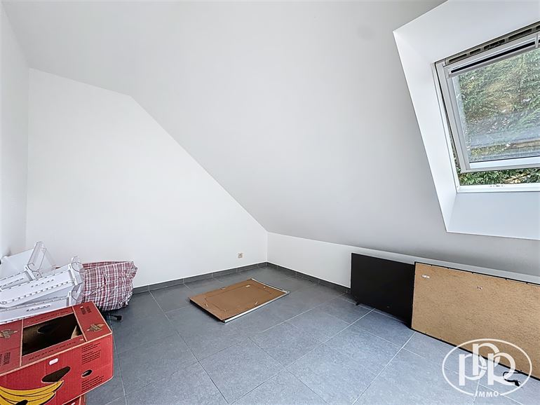 Entièrement rénové! Possibilité d'achat à 3 %