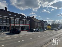 *** OFFRE ACCEPTÉ *** Entièrement rénové en 2019, 5 places de parking - WAVRE *** OFFRE ACCEPTÉ *** Entièrement rénové en 2019, 5 places de parking - WAVRE
