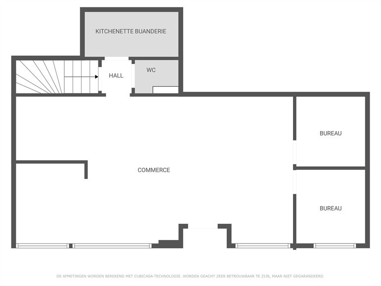 *** OFFRE ACCEPTÉ *** Entièrement rénové en 2019, 5 places de parking