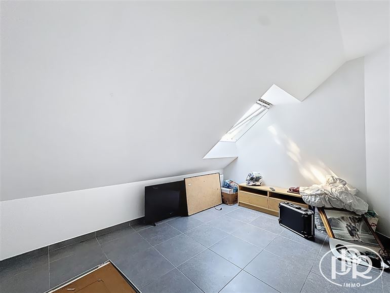 Entièrement rénové! Possibilité d'achat à 3 %