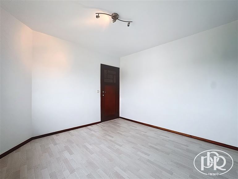 ***OFFRE ACCEPTÉE*** Rénovée en 2021, jardin sur ± 6 ares