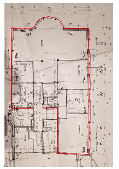 *** Signature de bail en cours*** Avec Garage, rue calme en centre-ville