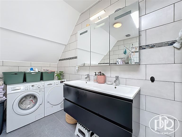 Entièrement rénové! Possibilité d'achat à 3 %