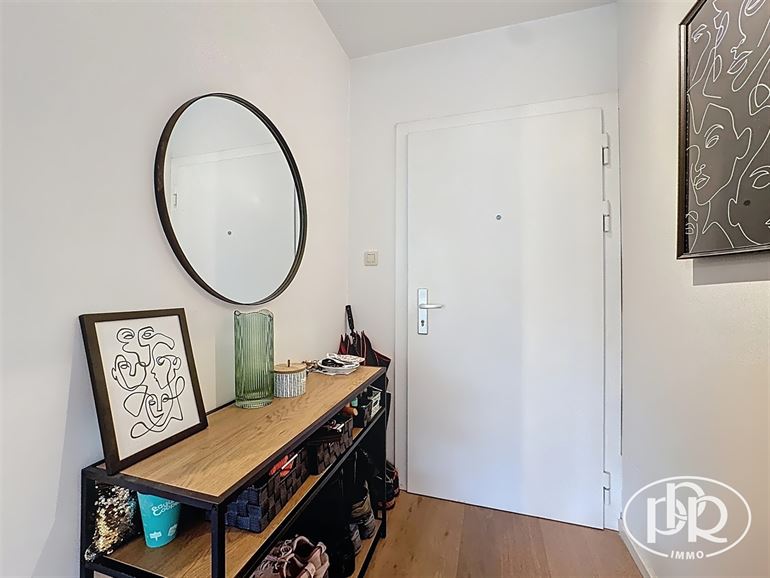 *** Signature de bail en cours *** Terrasse Sud-Ouest, Parking privatif et Cave