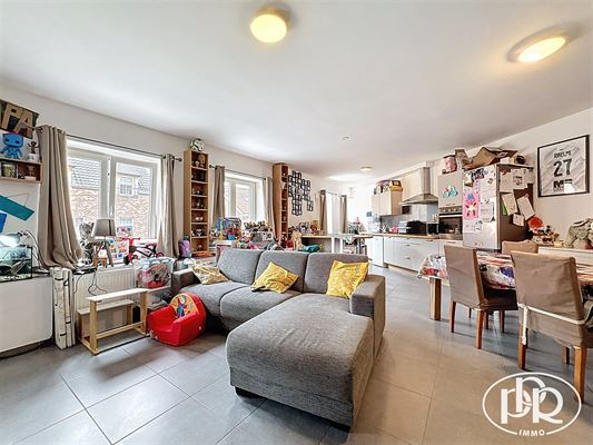 !!! Plus que quelques unités disponibles – ne tardez pas !!! Appartement 2 ch de ± 85 m² rénové en 2016.