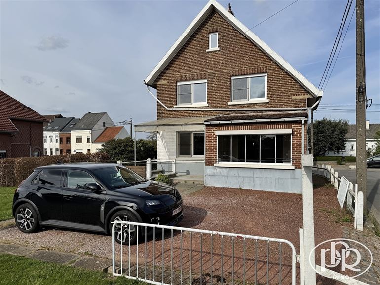 ***OFFRE ACCEPTÉE*** Rénovée en 2021, jardin sur ± 6 ares