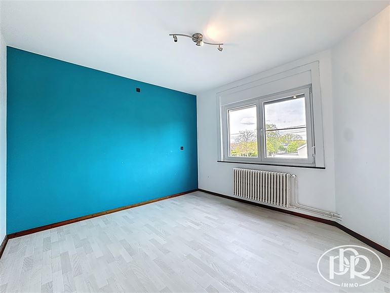 ***OFFRE ACCEPTÉE*** Rénovée en 2021, jardin sur ± 6 ares