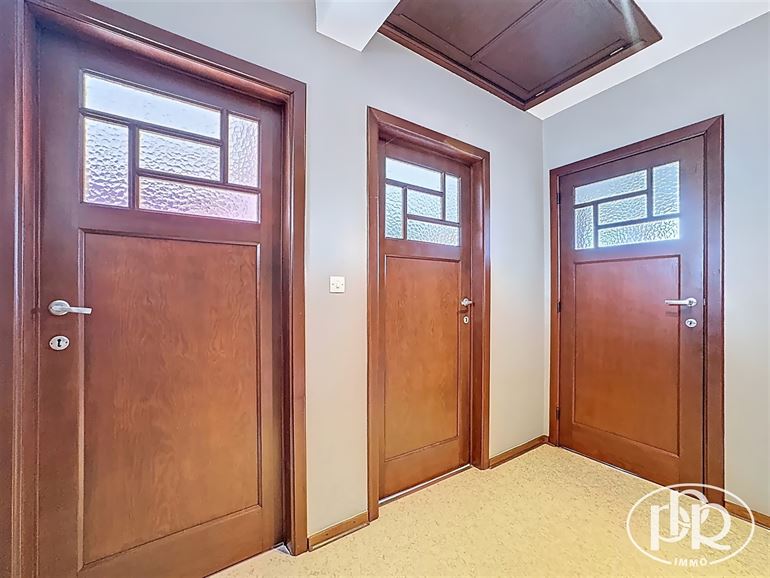 ***OFFRE ACCEPTÉE*** Rénovée en 2021, jardin sur ± 6 ares