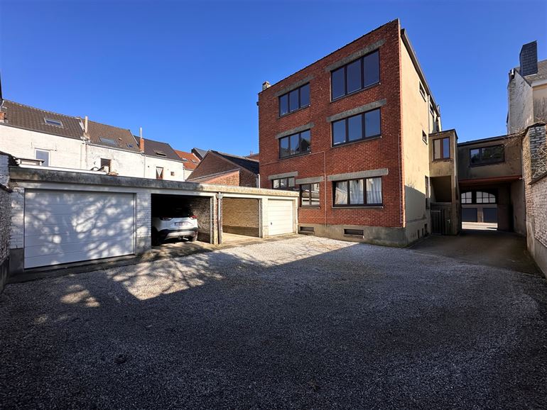 *** OFFRE ACCEPTÉE *** Rare opportunité en plein centre-ville