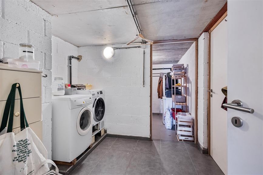 Rue résidentielle calme avec vue, double garage